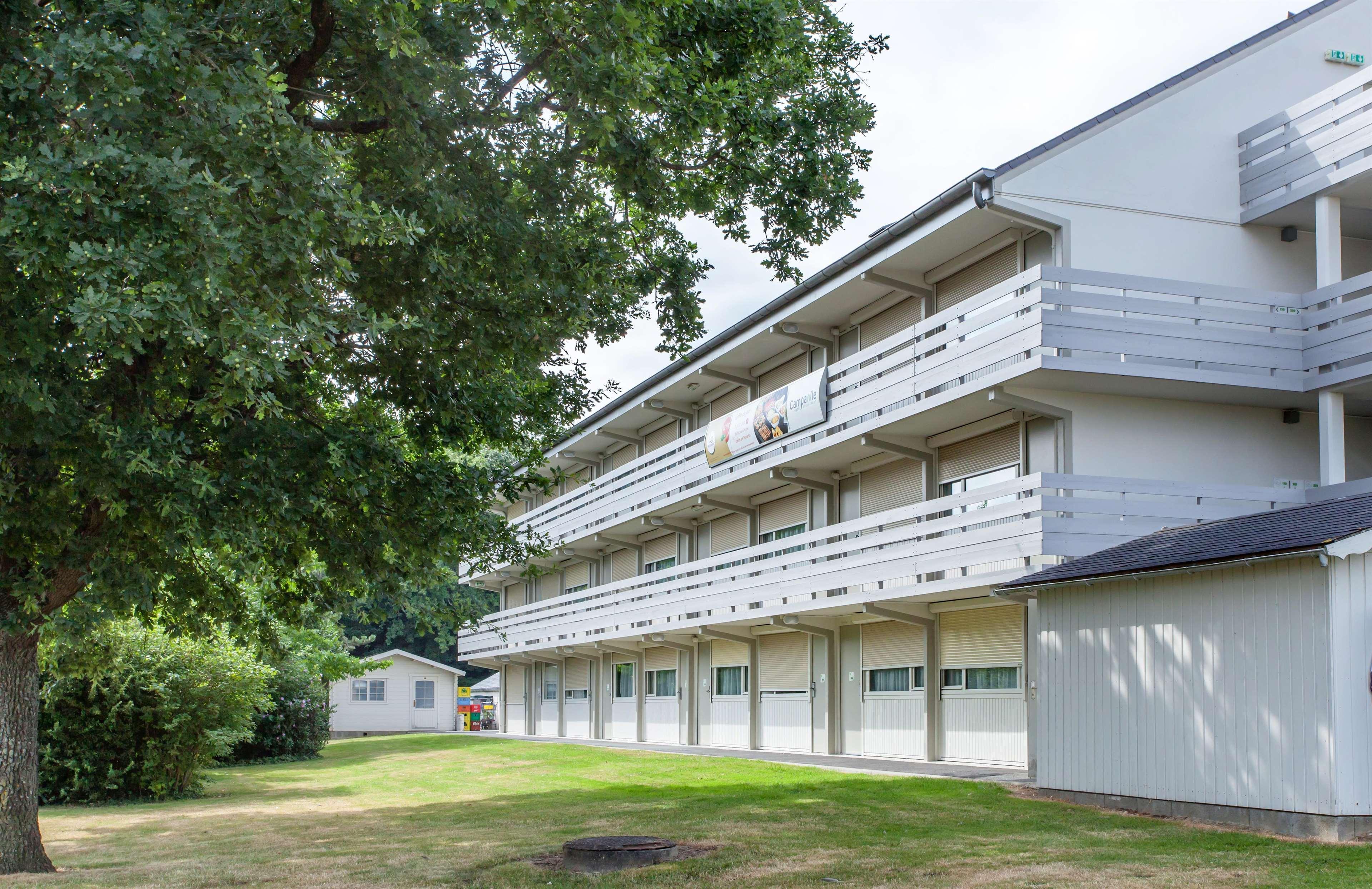 Campanile Angers Ouest - Beaucouze Hotell Exteriör bild